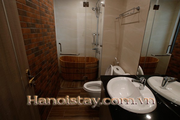 Budget Price Apartment for Rent in Hoang Quoc Viet street, Cau Giay 6