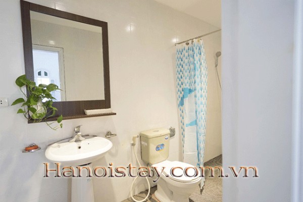Budget Price Property Rental in Au Co street, Tay Ho, Walking distance to Sheraton Hotel 6