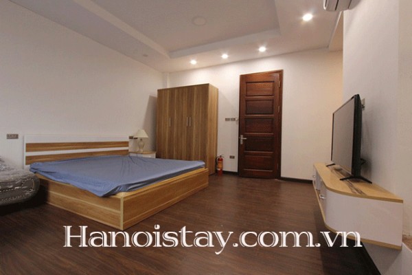 Budget Price Property Rental in Nghi Tam street, Tay Ho, Nice Amenities 4