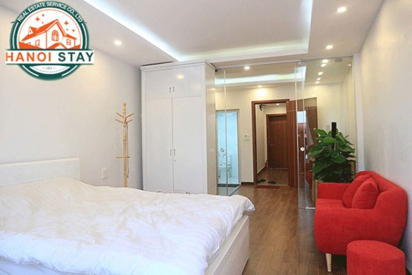 Budget Price Property Rental in Nghi Tam street, Tay Ho 1