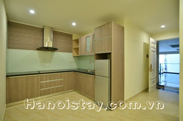 Budget Price Three Bedroom Apartment Rental in Doi Can Street, Ba Dinh 4