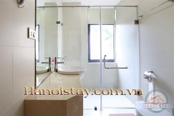 *Can not resist on living on this Wonderful 3 bedroom apartment in Quang Khanh, Tay Ho* 12