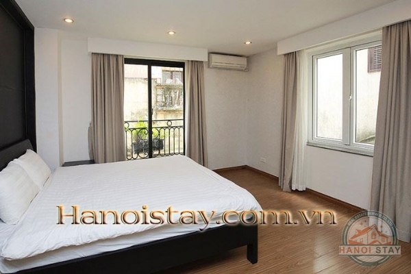 *Central & Bright Two Bedroom Apartment Rental in Xuan Dieu street, Tay Ho* 10