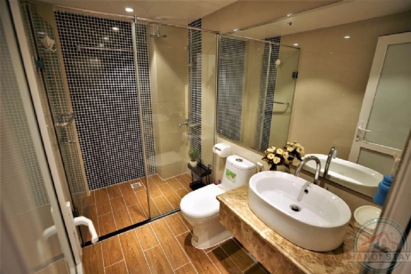 Central & Well Designed Apartment for rent in Cau Giay District, near Keangnam Tower 7