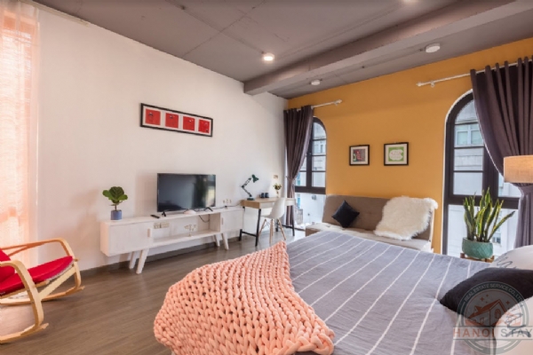 Centrally located, well equipped & lightful 2 BR apartment for rent in Hoan Kiem district 23