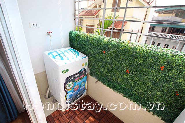 Cheap 2 bedroom Apartment for rent in Lac Long Quan street, Cau Giay 6