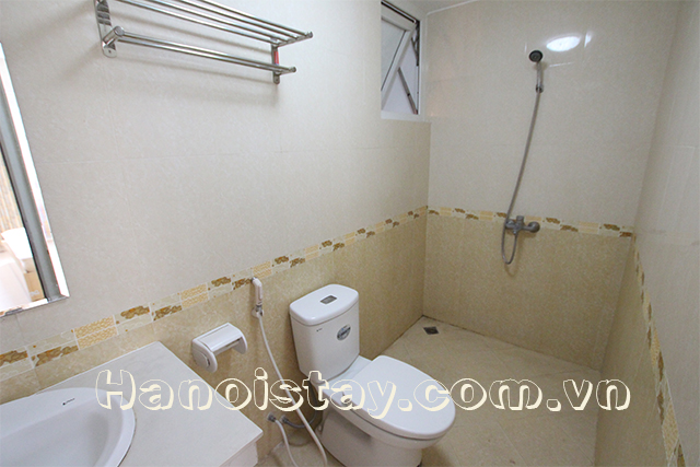 Cheap 2 bedroom apartment in La Thanh str, Dong Da, Spacious Livingroom 6