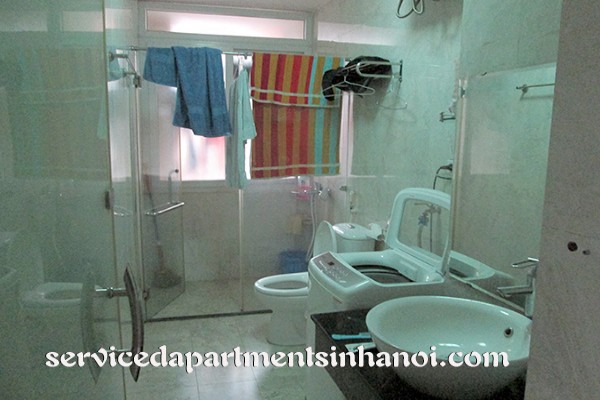 Cheap 2 bedroom Apartment rental in Lac Long Quan Str, Tay Ho 1