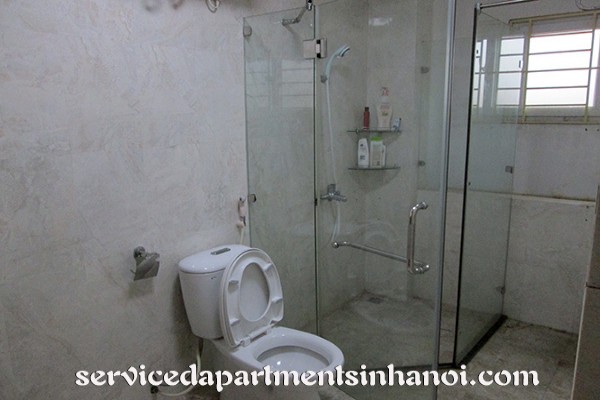 Cheap 2 bedroom Apartment rental in Lac Long Quan Str, Tay Ho 2