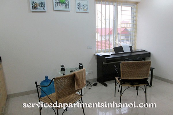 Cheap 2 bedroom Apartment rental in Lac Long Quan Str, Tay Ho 3