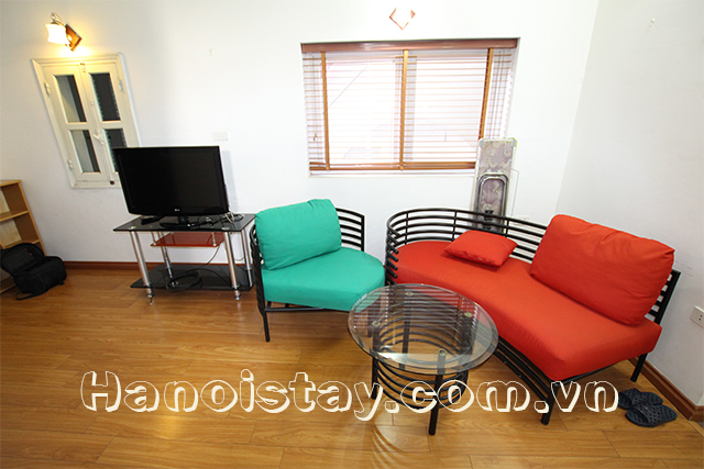 Cheap and Bright 2 Bedroom Apartment Rental in Xuan Dieu street, Tay Ho 7