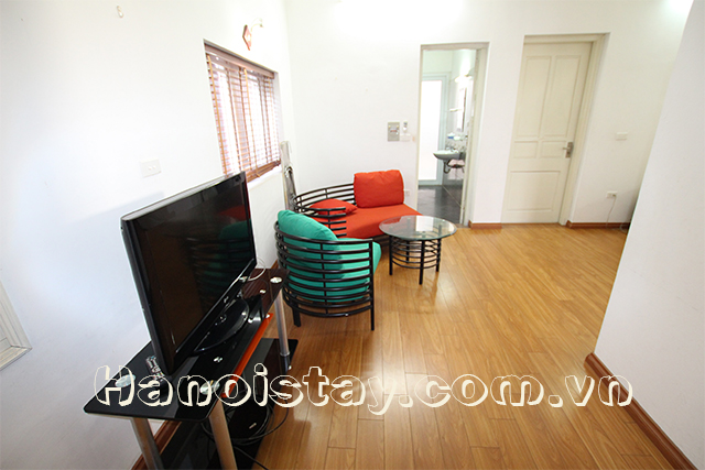 Cheap and Bright 2 Bedroom Apartment Rental in Xuan Dieu street, Tay Ho 8