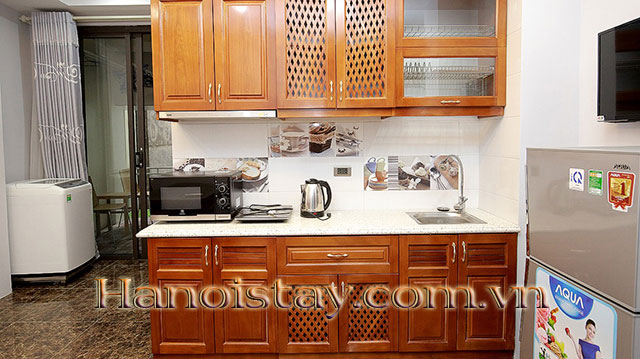 Cheap and Nice One Bedroom Property for Rent in Nghi Tam street, Tay Ho 3