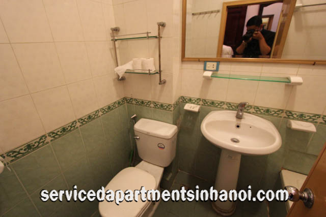 Cheap Apartment For rent close to Van Mieu street, Dong Da 6