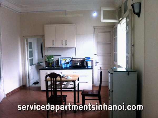 Cheap Apartment for rent in Doi Can st, Ba Dinh, 350$/month 2