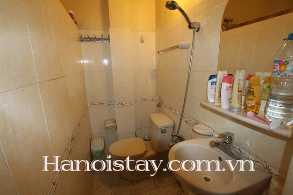 Cheap Apartment for rent in Tran Hung Dao street, Hoan Kiem 1
