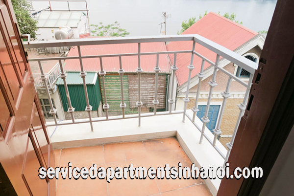 Cheap Newly Renovated Apartment Rental in Truc Bach Area, Ba Dinh 2