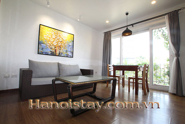 Cheap One bedroom apartment for rent in Xuan Dieu street, Tay Ho 1
