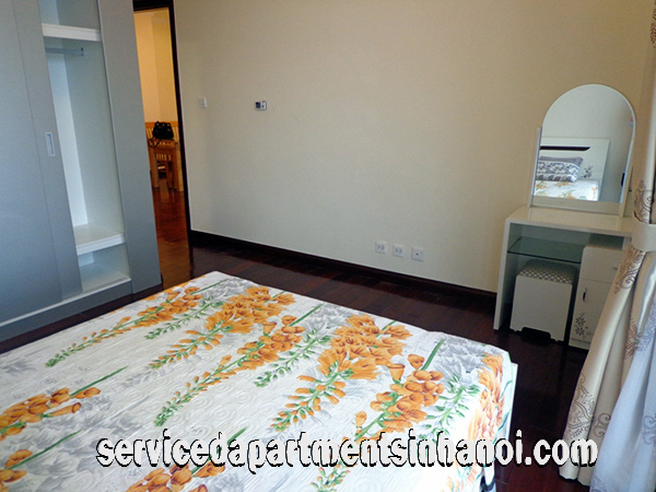 Cheap Price Two bedroom Apartment for rent in Vinhomes Royal City 4