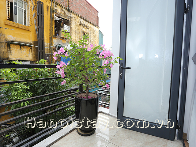 Cheap Serviced Apartment for rent in Giang Vo street, Ba Dinh 11