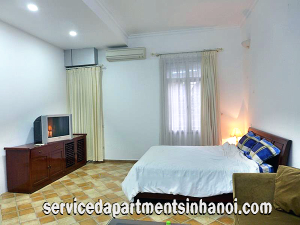 Cheap Studio Apartment for rent in Xuan Dieu str, Tay Ho 2