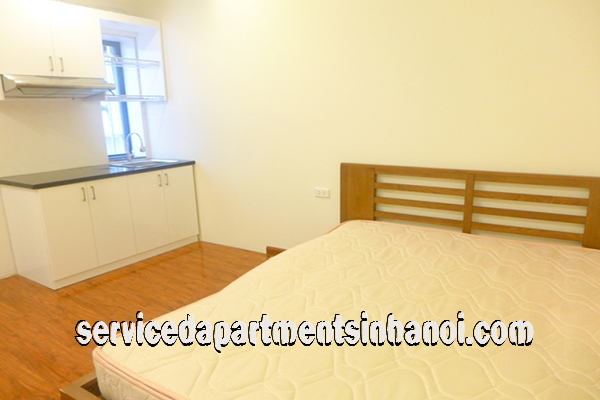 Cheap Studio apartment for rent near Sofitel Hotel and Truc Bach Lake, Ba Dinh 2