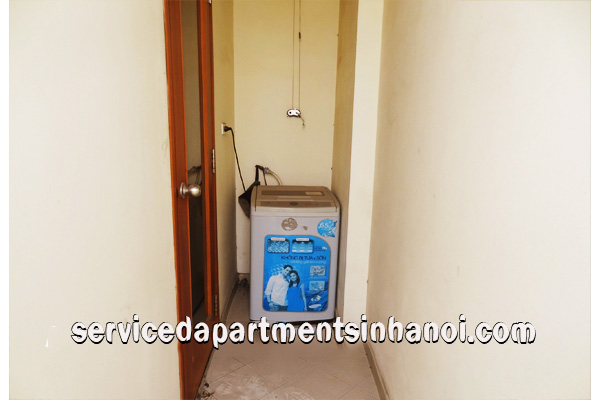 Cheap two bedroom apartment for rent in Cau Giay 9