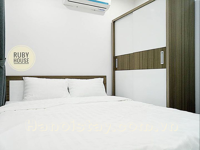 Cheap Two bedroom Apartment For Rent in Nui Truc Street, Ba Dinh 8