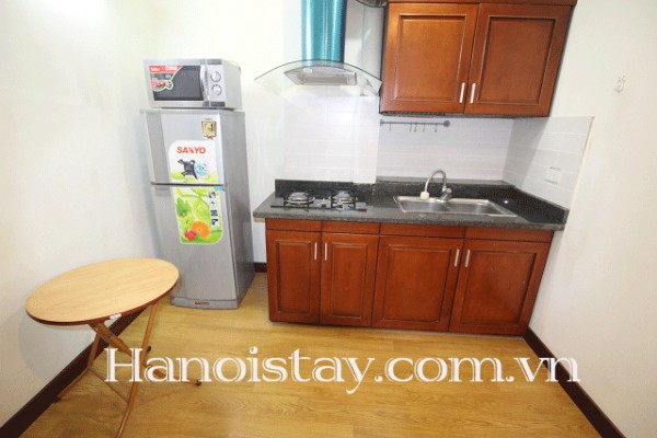 Cheap Two bedroom Apartment Rental in Hoang Cau street, Dong Da 4