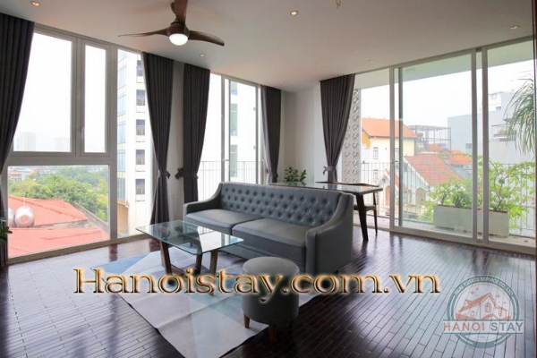 *Come and enjoy the modern and comfortable life in this super bright two-bedroom apartment* 2