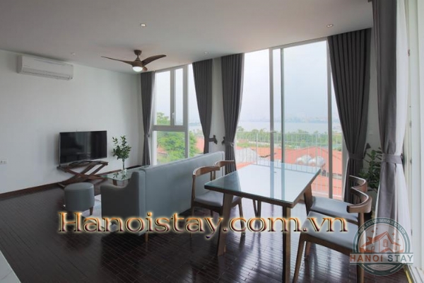 *Come and enjoy the modern and comfortable life in this super bright two-bedroom apartment* 3