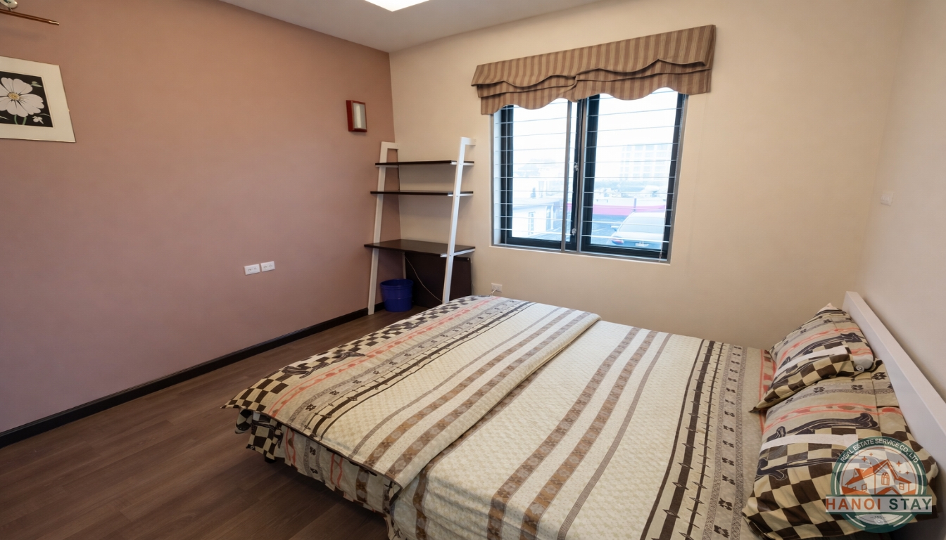 COMFY 02 Bedroom Property For Rent in Van Cao Area, Ba Dinh 7