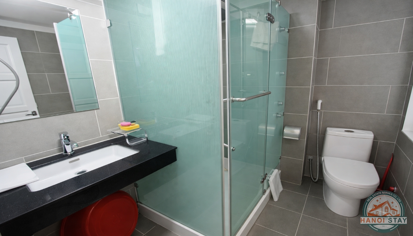 COMFY 02 Bedroom Property For Rent in Van Cao Area, Ba Dinh 10