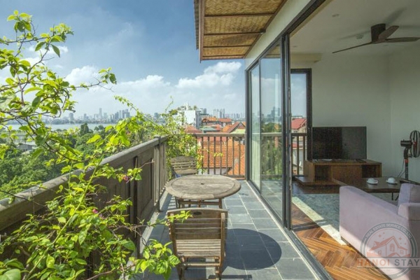 Comfy 2 BR apartment for rent in Dang Thai mai str, Tay Ho 1