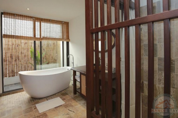 Comfy 2 BR apartment for rent in Dang Thai mai str, Tay Ho 21