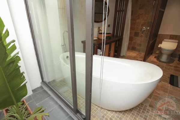 Comfy 2 BR apartment for rent in Dang Thai mai str, Tay Ho 23