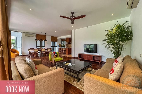 Contemporary Living: Rent this Spacious 3-Bedroom Apartment in Xom Chua, Near the Lake 3