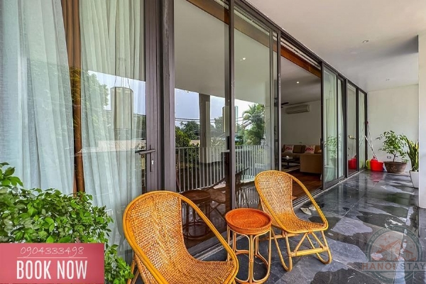 Contemporary Living: Rent this Spacious 3-Bedroom Apartment in Xom Chua, Near the Lake 12