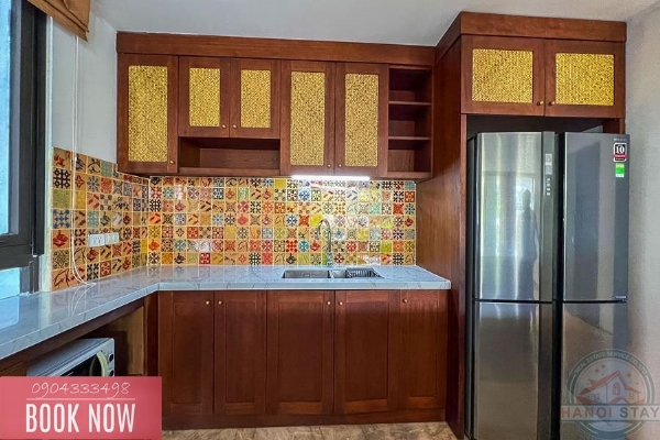 Contemporary Living: Rent this Spacious 3-Bedroom Apartment in Xom Chua, Near the Lake 9