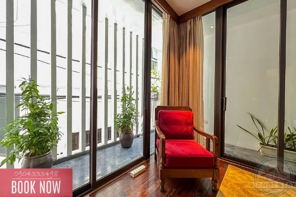 Contemporary Living: Rent this Spacious 3-Bedroom Apartment in Xom Chua, Near the Lake 21