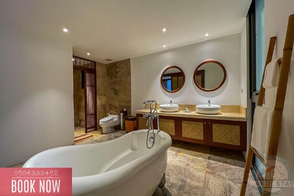 Contemporary Living: Rent this Spacious 3-Bedroom Apartment in Xom Chua, Near the Lake 25