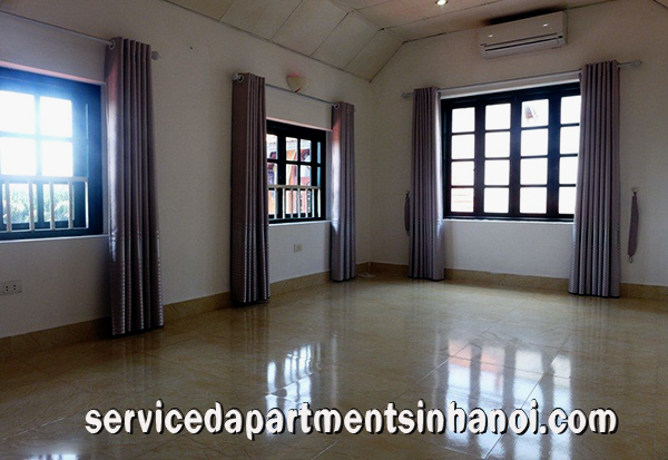 Convenient House For Rent in Dang Thai Mai street, Tay Ho 10
