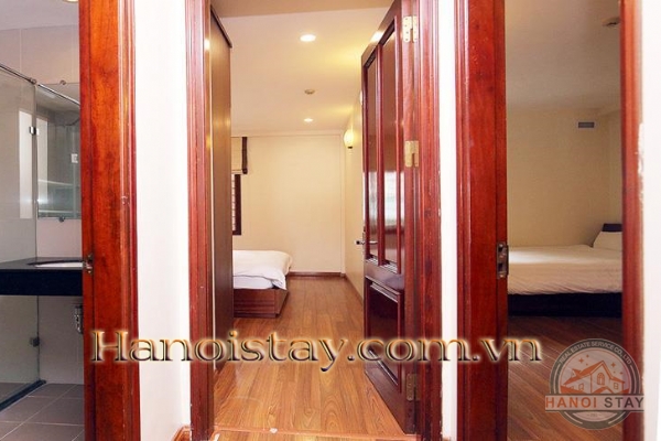 *Convenient Lake View Two Bedroom Apartment Rental in Quang An street, Tay Ho* 5