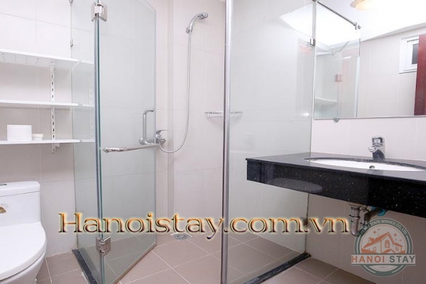 *Convenient Lake View Two Bedroom Apartment Rental in Quang An street, Tay Ho* 7