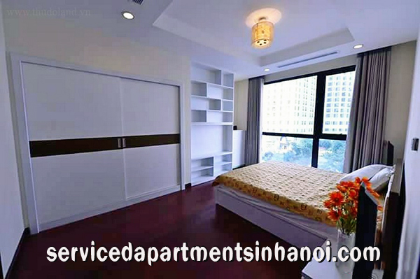 Convenient Two bedroom Apartment in R5 Tower, Vinhomes Royal City 4