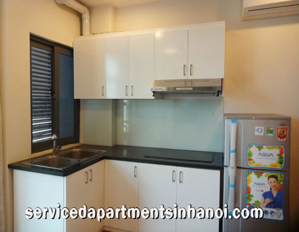 Conveniently Design Apartment rental in Truc Bach area, Ba Dinh 3