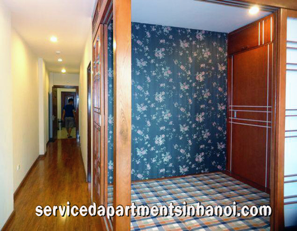 Conveniently Design Apartment rental in Truc Bach area, Ba Dinh 4