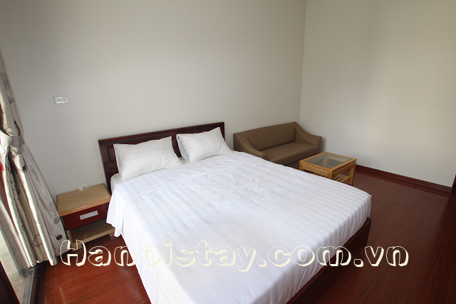 Cozy Studio Apartment Rental in Van Cao street, Ba Dinh 3