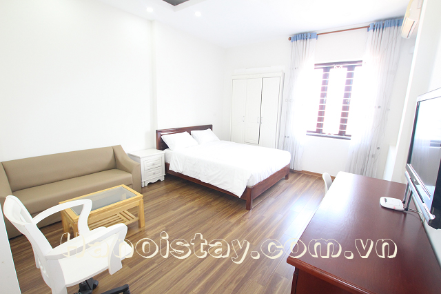 Cozy Studio Apartment Rental in Van Cao street, Ba Dinh 6