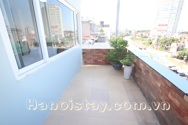 Cozy Studio Type Apartment Rental in Van Cao street, Ba Dinh 4